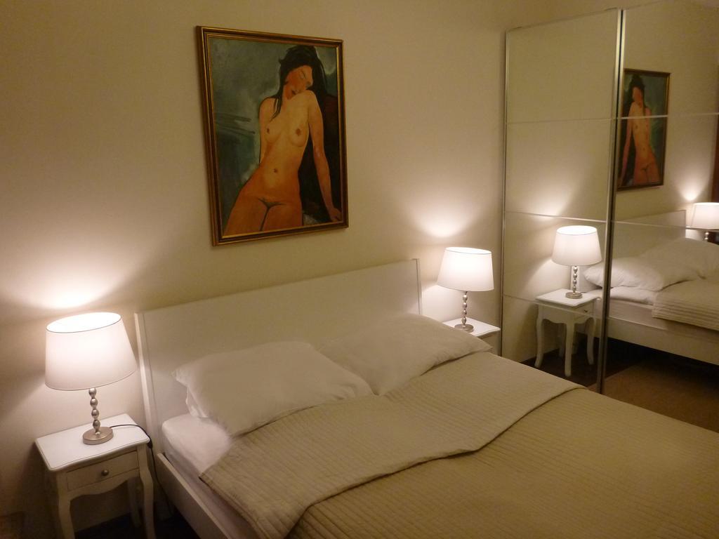 Apartament Na Solnej Z Widokiem 凯尔采 外观 照片