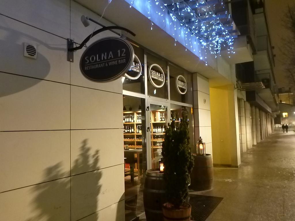 Apartament Na Solnej Z Widokiem 凯尔采 外观 照片