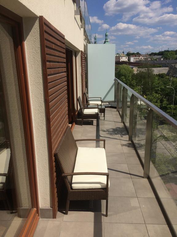 Apartament Na Solnej Z Widokiem 凯尔采 外观 照片