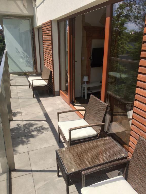 Apartament Na Solnej Z Widokiem 凯尔采 外观 照片