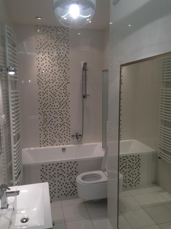 Apartament Na Solnej Z Widokiem 凯尔采 外观 照片